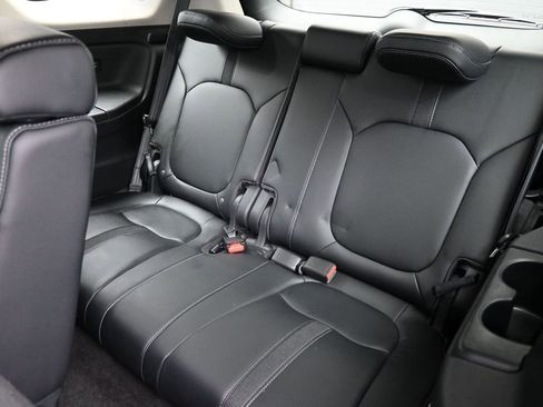 Certified 2024 Honda Pilot Touring image 21
