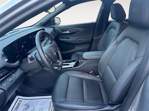 Used 2024 Buick Envista Sport Touring image 9