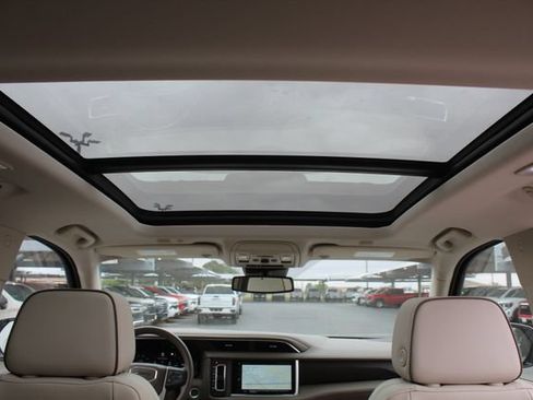 Used 2023 GMC Yukon Denali AWD/4WD image 21