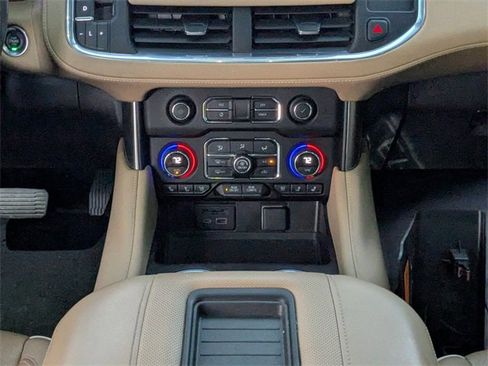 Used 2021 Chevrolet Tahoe Premier image 19