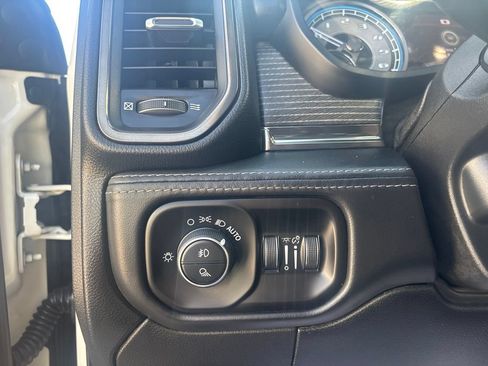 Used 2021 RAM 2500 Limited AWD/4WD image 29