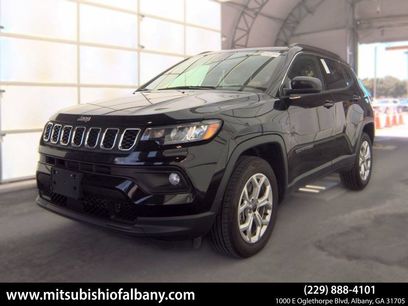 Used 2025 Jeep Compass Latitude w/ Sun & Sound Group