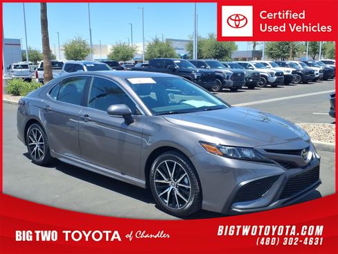 Certified 2024 Toyota Camry SE FWD image 1