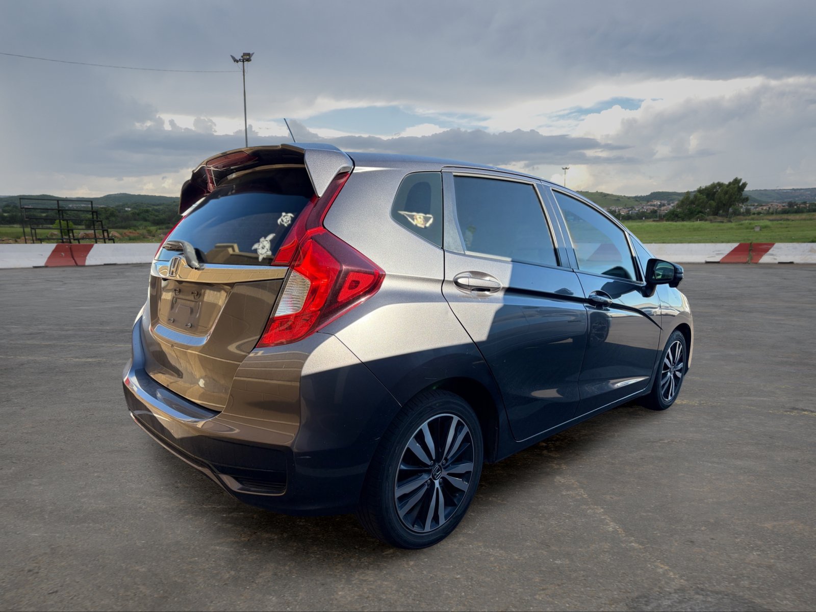 Used 2018 Honda Fit EX image 3