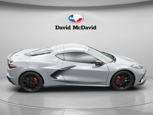 Used 2025 Chevrolet Corvette Stingray Preferred Cpe w/ Stealth Interior Trim Package RWD image 40
