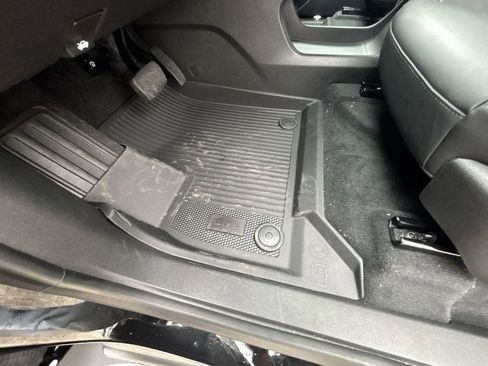 New 2025 GMC Acadia Elevation w/ Elevation Premium Package image 36