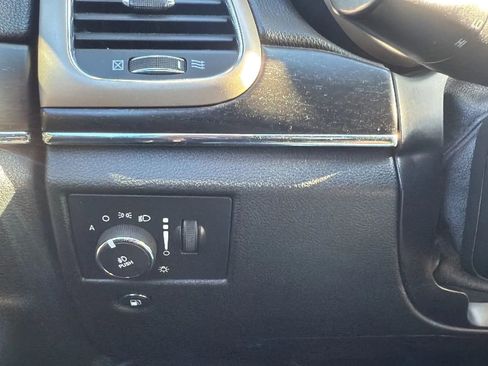 Used 2015 Jeep Grand Cherokee Limited w/ Trailer Tow Group IV image 11