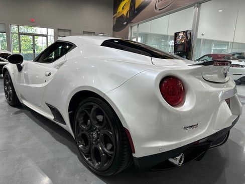 Used 2017 Alfa Romeo 4C Coupe w/ Coupe Track Package 1 RWD image 39