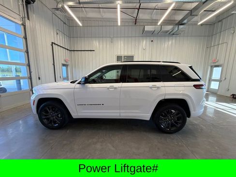 New 2026 Jeep Grand Cherokee Limited AWD/4WD image 8