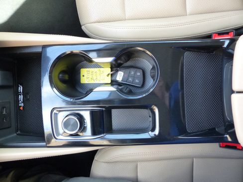 Used 2025 Buick Envision Preferred image 49