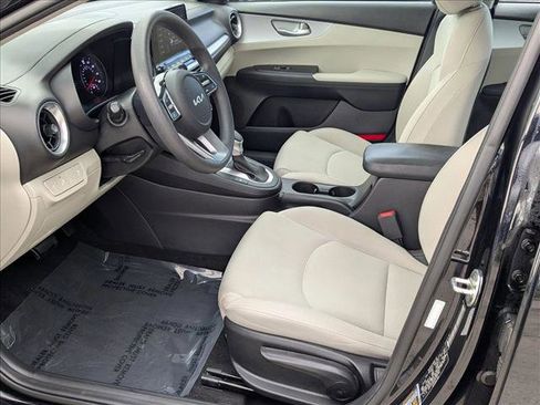 Used 2023 Kia Forte LXS w/ LXS Technology Package image 15