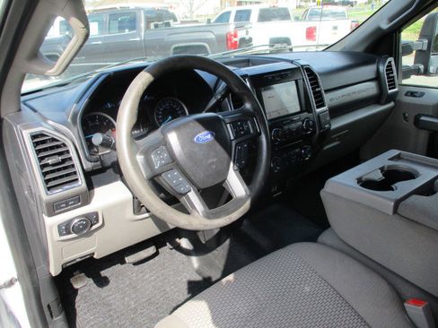Used 2018 Ford F350 XLT w/ FX4 4x4 Off Road Package image 32