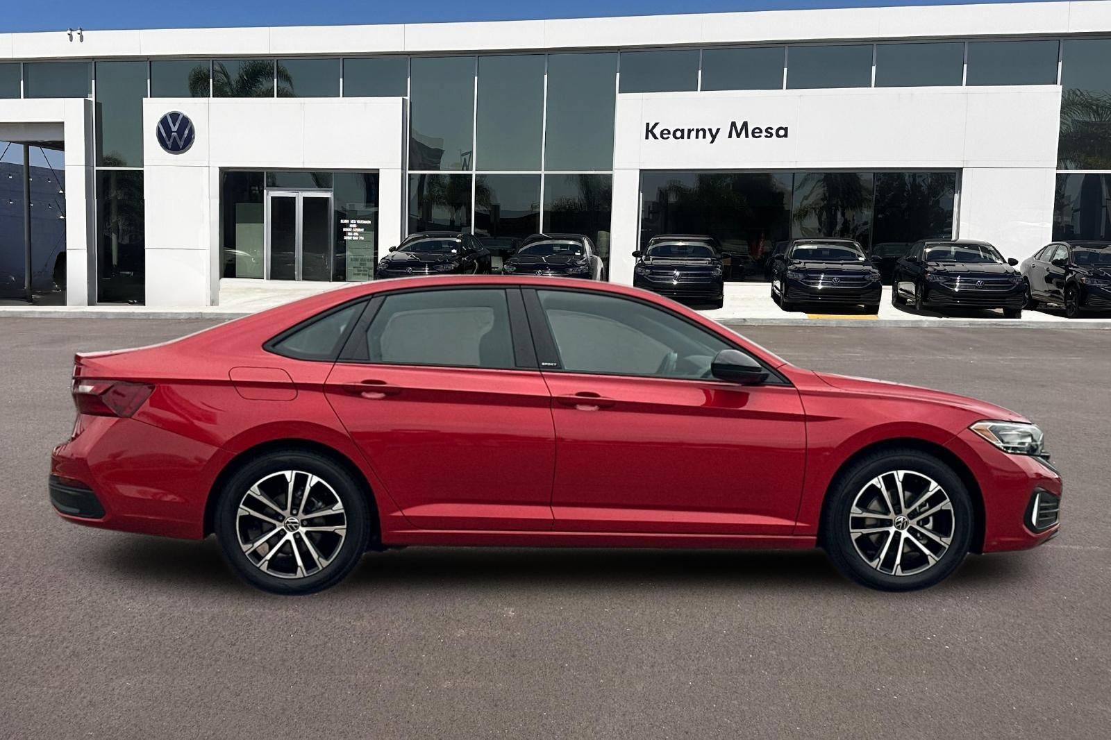 Used 2024 Volkswagen Jetta Sport FWD image 3