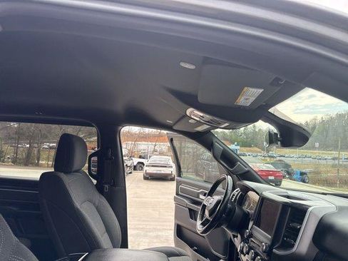 Used 2020 RAM 1500 Big Horn AWD/4WD image 38