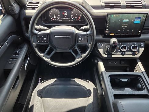 Used 2023 Land Rover Defender 110 X-Dynamic SE AWD/4WD image 15