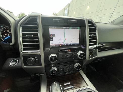 Used 2015 Ford F150 Lariat w/ Equipment Group 502A Luxury image 22