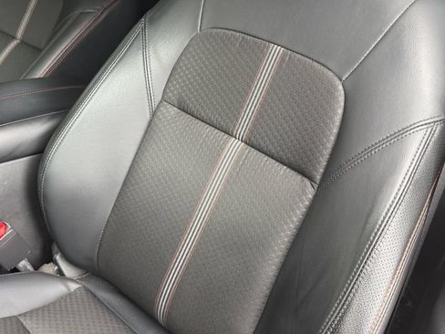 Used 2025 Nissan Altima 2.5 SR FWD image 8