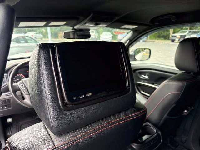 Used 2021 Nissan Titan PRO-4X w/ Pro-4x Convenience Package AWD/4WD image 18