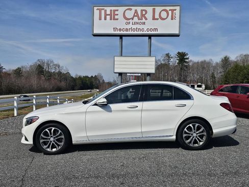 Used 2017 Mercedes-Benz C 300 4MATIC Sedan image 2