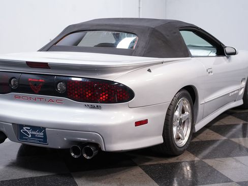 Used 2000 Pontiac Firebird Trans Am RWD image 11