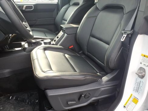 New 2025 Ford Bronco Badlands AWD/4WD image 14