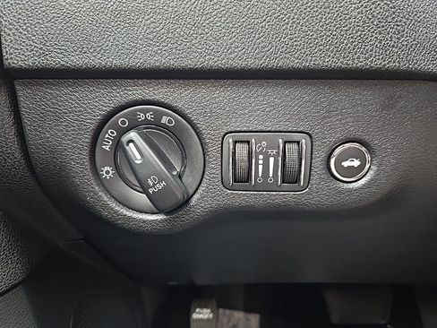 Used 2019 Dodge Charger Scat Pack image 22