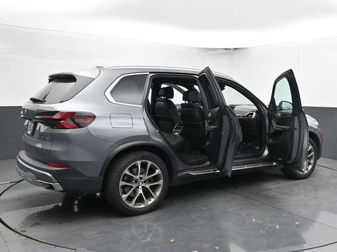 Used 2024 BMW X5 xDrive40i image 57