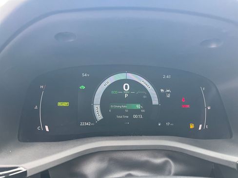 Used 2025 Toyota Camry LE image 35