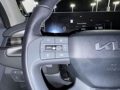 Used 2024 Kia EV9 Light Long Range image 27