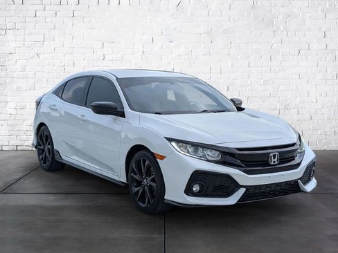 Used 2018 Honda Civic Sport image 2