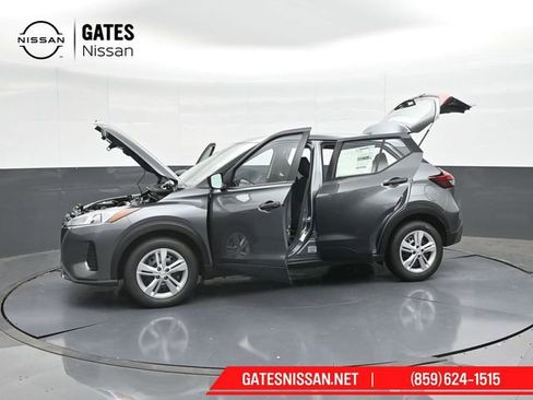 Used 2025 Nissan Kicks Play S image 57