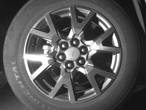 Used 2023 GMC Acadia SLT image 15