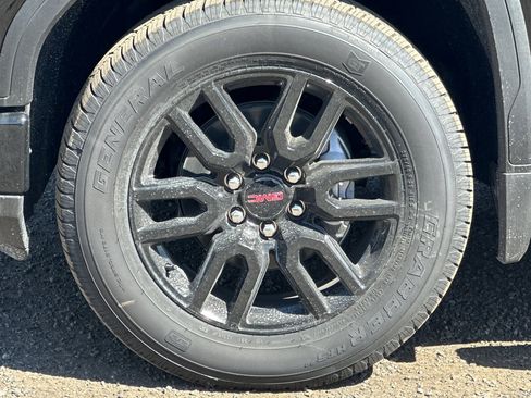 New 2025 GMC Sierra 1500 Elevation w/ Preferred Package image 31