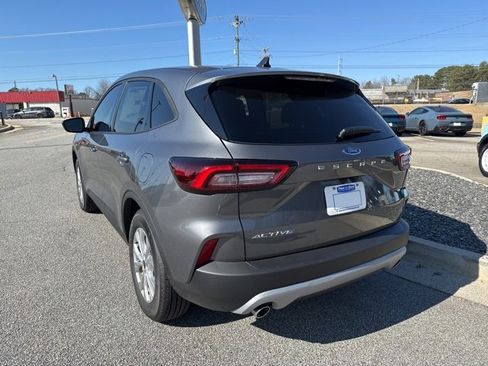 New 2026 Ford Escape Active image 9