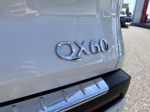 Used 2025 INFINITI QX60 Sensory w/ Vision Package AWD/4WD image 13