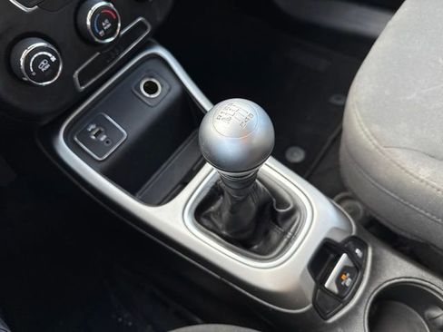 Used 2018 Jeep Compass Sport image 25