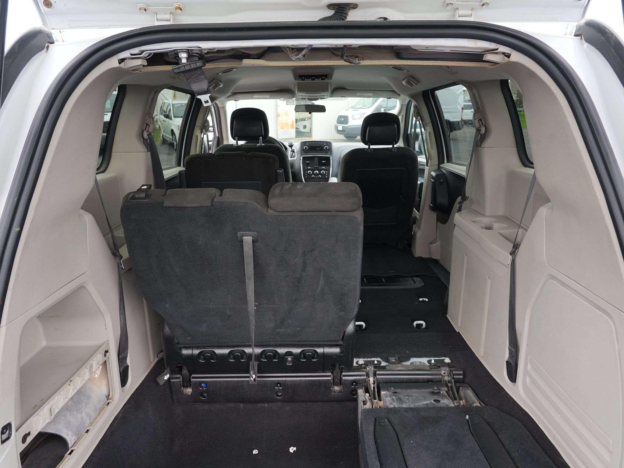 Used 2016 Dodge Grand Caravan SE w/ Quick Order Package 29E SE FWD image 25