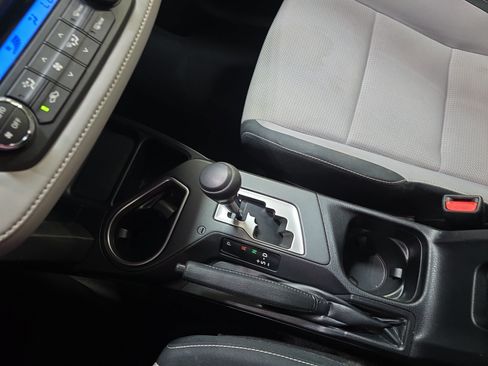 Used 2018 Toyota RAV4 XLE FWD image 23