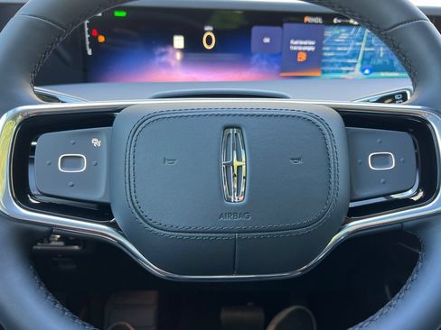 New 2026 Lincoln Nautilus Reserve AWD/4WD image 21
