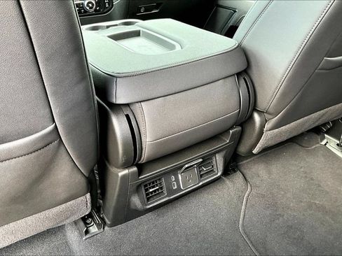 Used 2026 GMC Sierra 1500 SLT AWD/4WD image 13