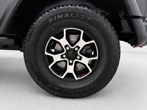 Used 2021 Jeep Wrangler Unlimited Rubicon w/ Cold Weather Group AWD/4WD image 31