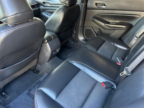 Used 2021 Nissan Altima 2.5 SR w/ SR Premium Package image 14