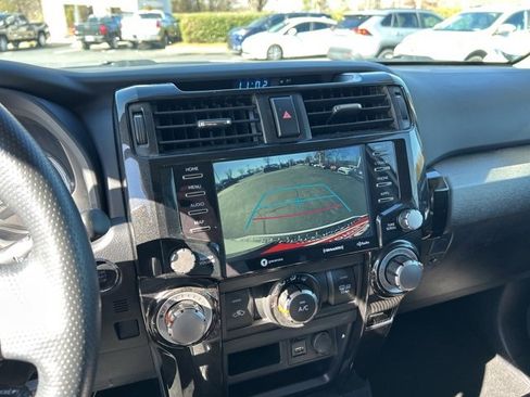 Used 2022 Toyota 4Runner TRD Off-Road image 23