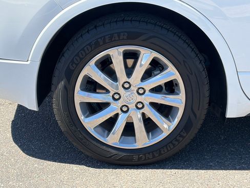 Used 2019 Buick Envision Essence w/ LPO, Active Package FWD image 9