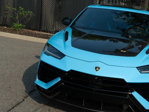 Used 2024 Lamborghini Urus Performante AWD/4WD image 5
