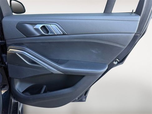 Used 2023 BMW X6 xDrive40i image 30