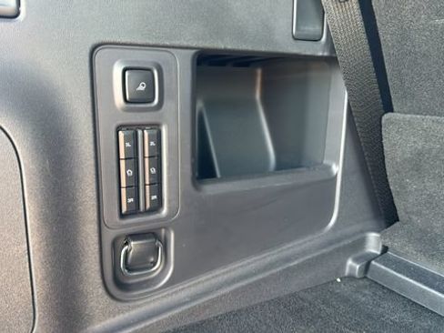 Used 2025 Ford Expedition Tremor AWD/4WD image 29