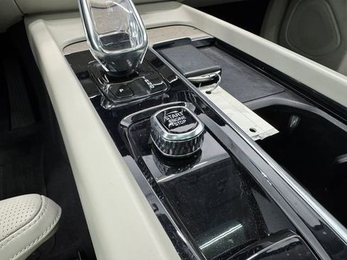 Used 2022 Volvo XC60 T8 Inscription w/ Advanced Package image 25