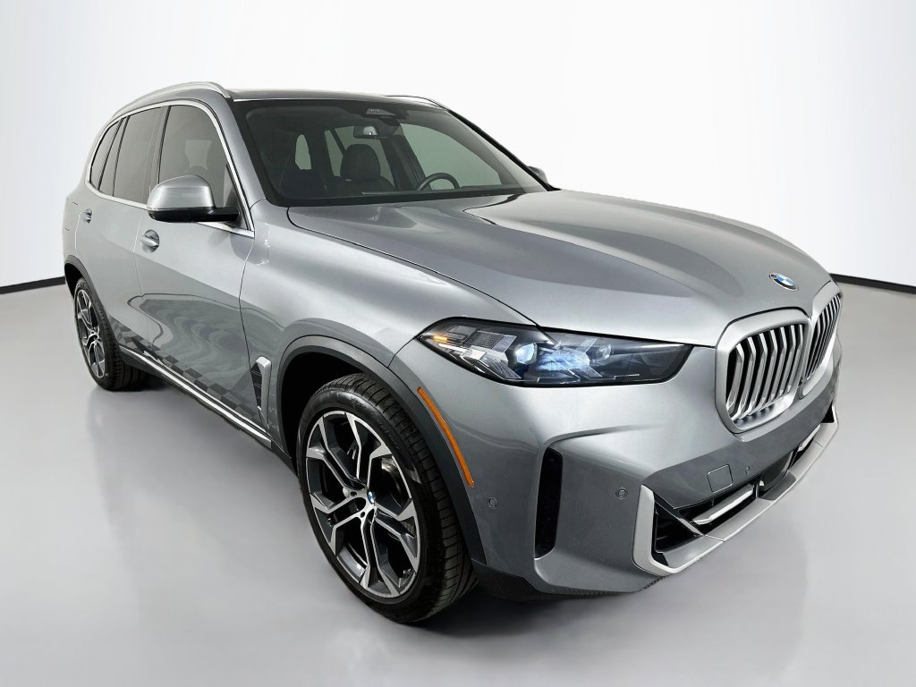 Certified 2024 BMW X5 sDrive40i w/ Parking Assistance Package RWD image 3