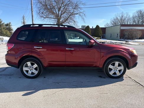 Used 2010 Subaru Forester 2.5X Premium image 4